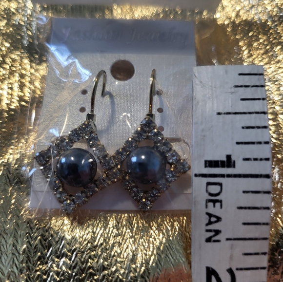 FASHION DANGLE EARRINGS - Picture 7 of 8